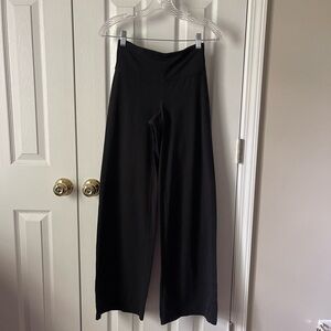 Athleta Brand Wide Leg Athletic Yoga Pants Leggings